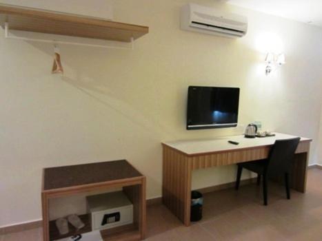 Grand Court Hotel Teluk Intan Zimmer foto