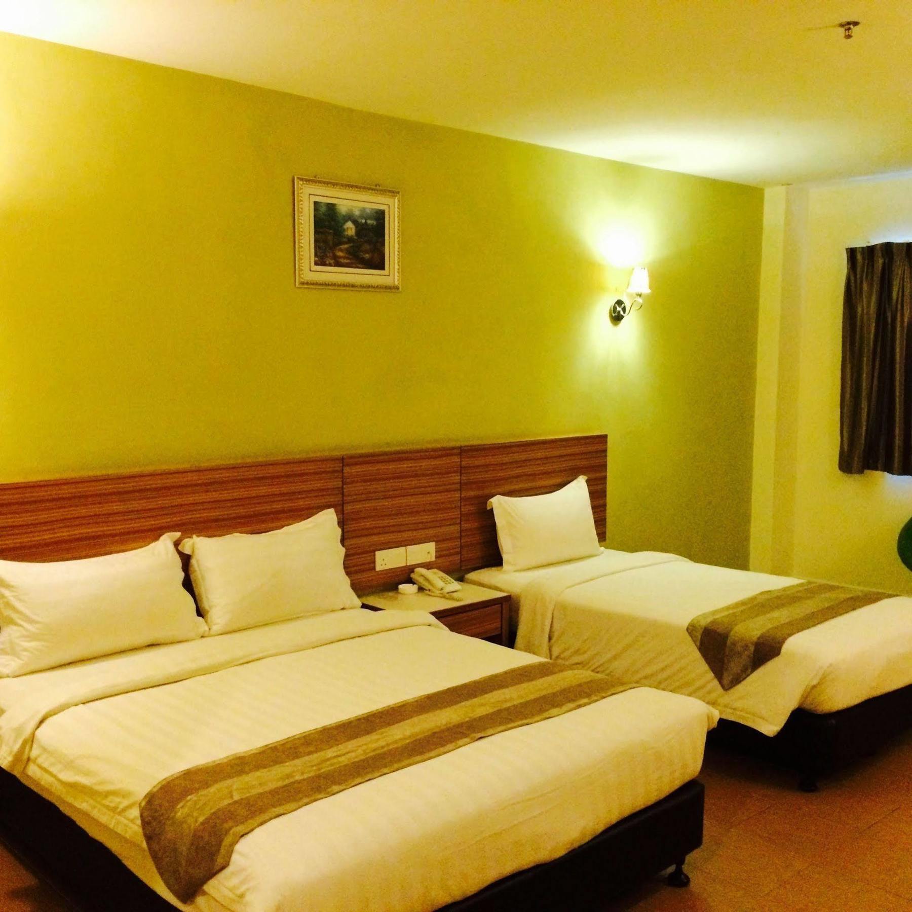 Grand Court Hotel Teluk Intan Exterior foto